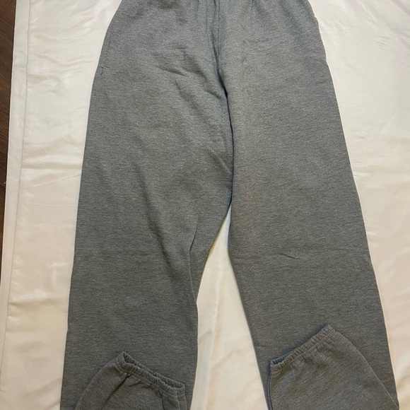Boys Athletic works size small gray draw string sweatpants - Picture 2 of 5